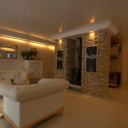 Apartment Luxury 3 *