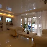Luxury 3 * فيلنيوس