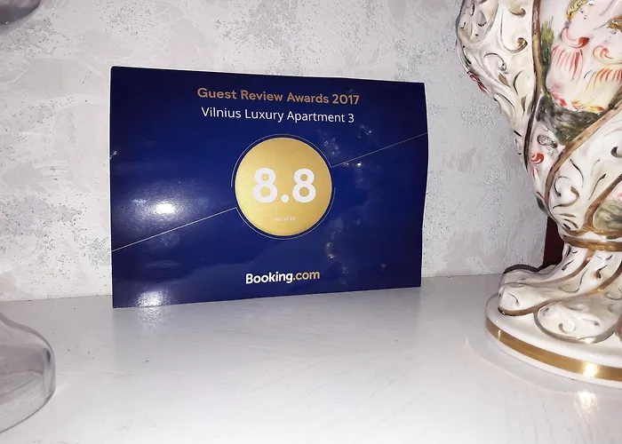 Luxury 3 アパート *